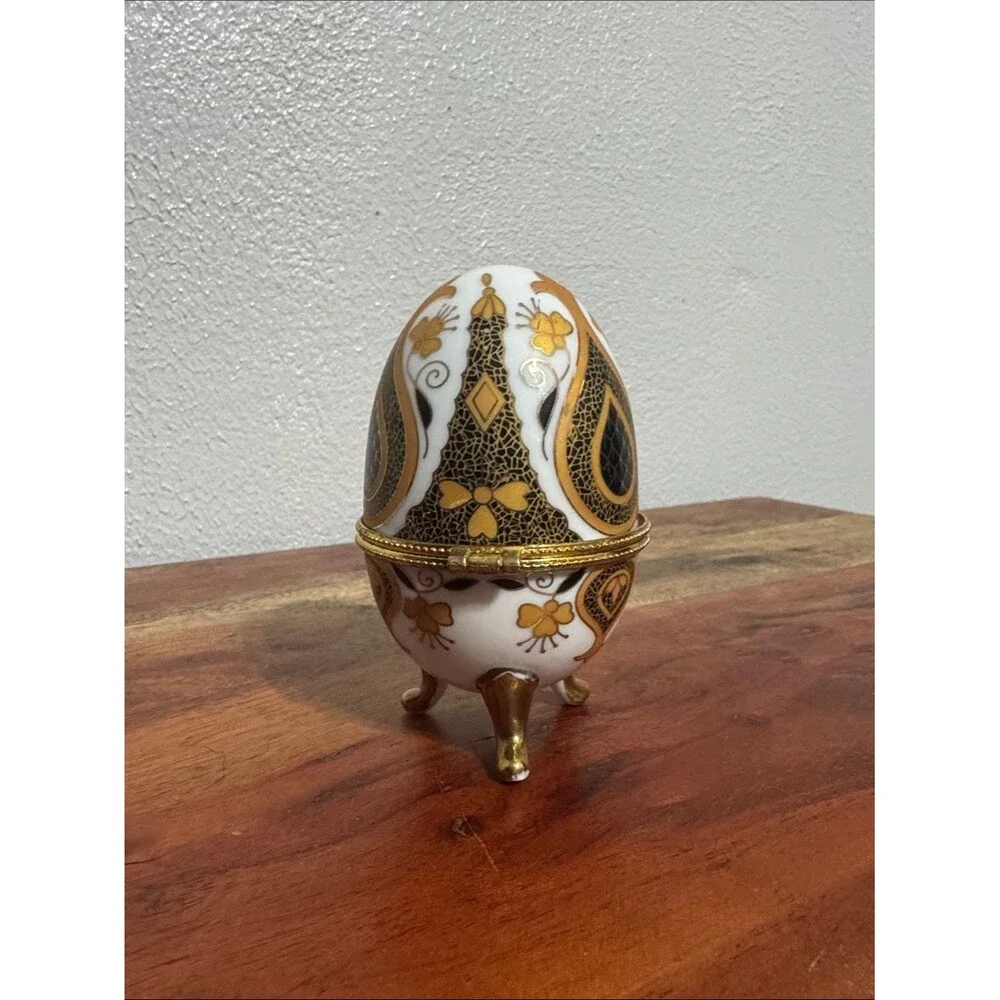 Vintage Limoges Style Footed Porcelain Egg Trinket Box Gold Gilt Hinged Jewelry